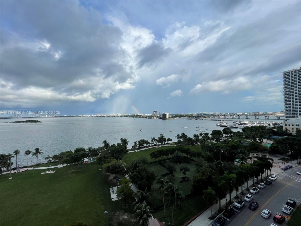 1900 N Bayshore Dr, Unit 2404, Miami, FL 33132 Photo