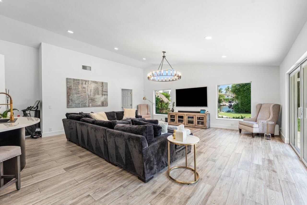 7700 NE Spanish Trail Court, Boca Raton, FL 33487 Photo