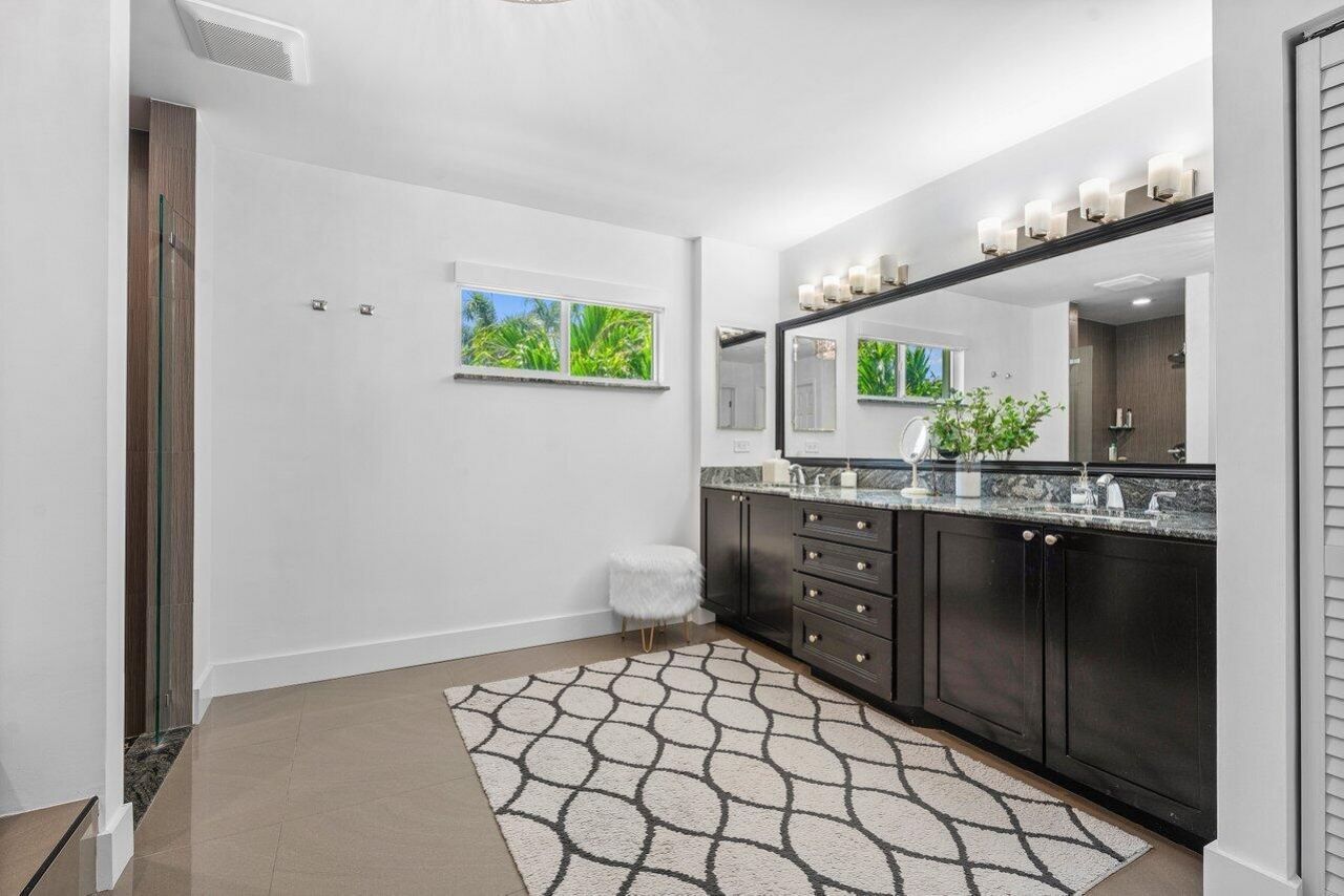 7700 NE Spanish Trail Court, Boca Raton, FL 33487 Photo