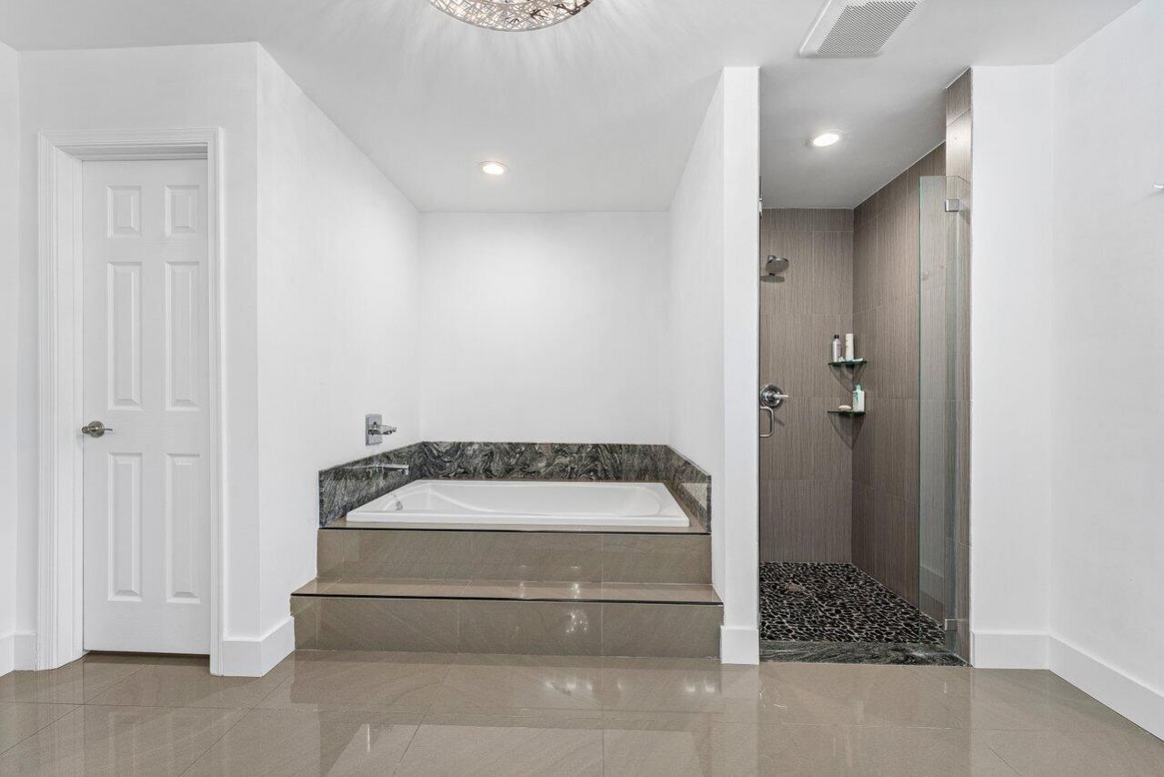 7700 NE Spanish Trail Court, Boca Raton, FL 33487 Photo