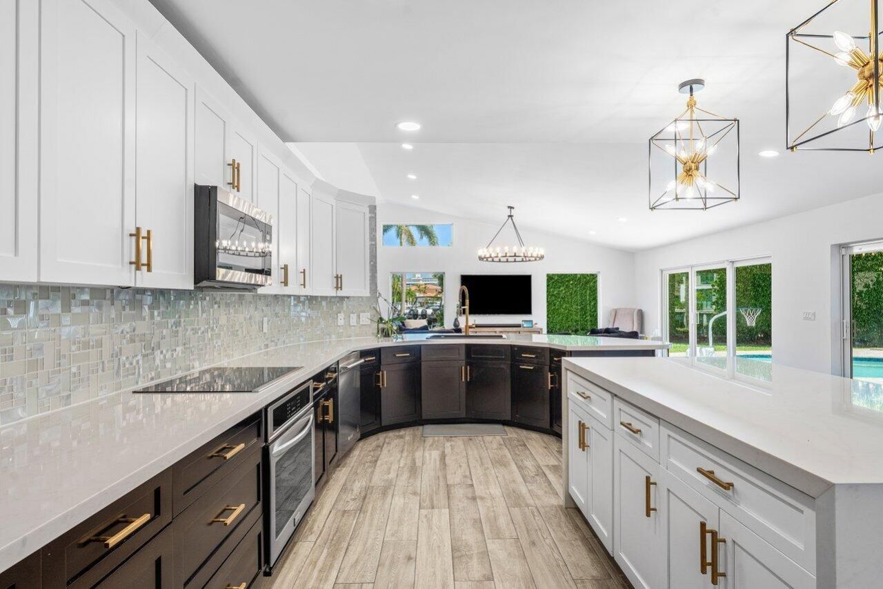 7700 NE Spanish Trail Court, Boca Raton, FL 33487 Photo