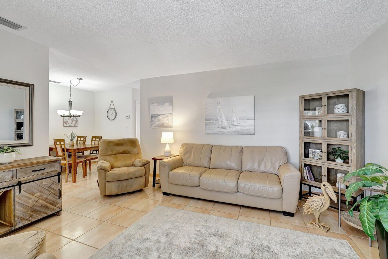 16790 NE 14th Avenue, Unit 310, Miami, FL 33162 Photo