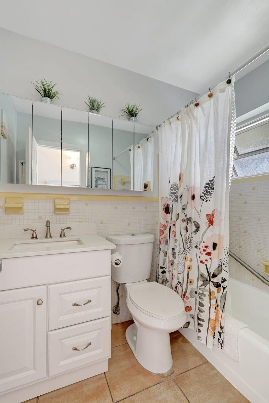 16790 NE 14th Avenue, Unit 310, Miami, FL 33162 Photo