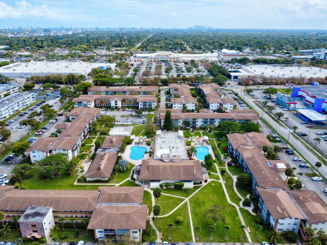 16790 NE 14th Avenue, Unit 310, Miami, FL 33162 Photo