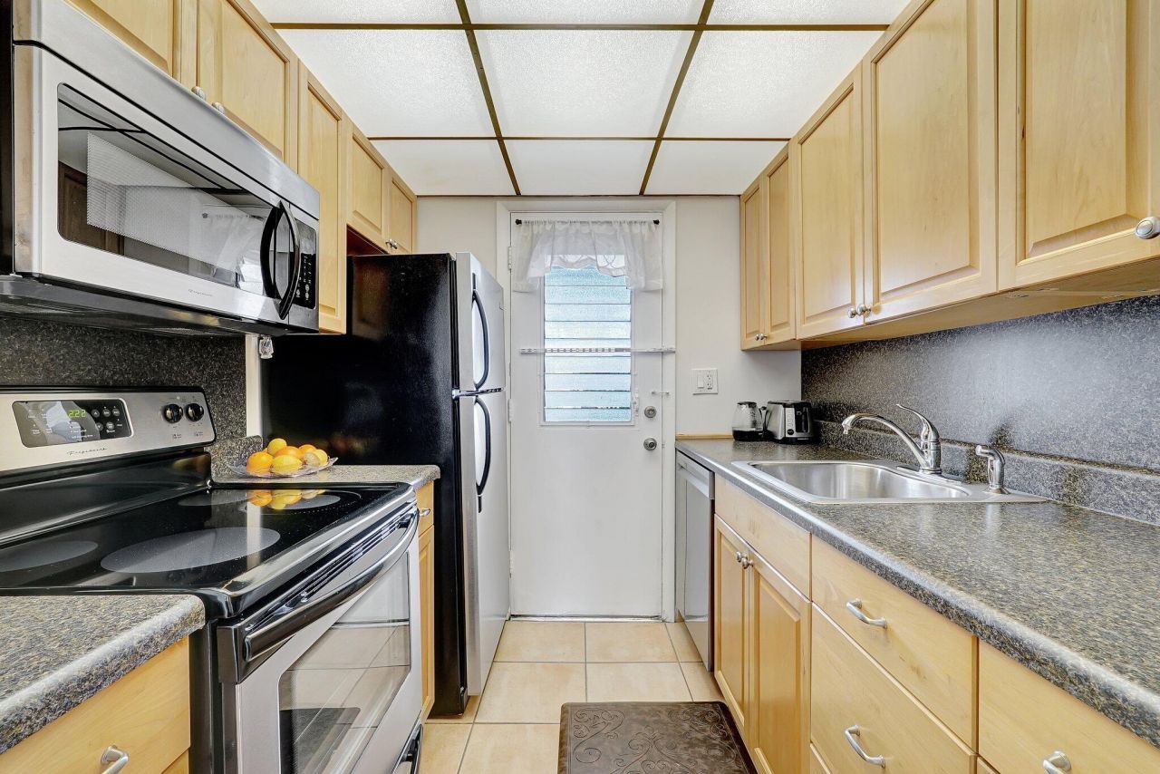 16790 NE 14th Avenue, Unit 310, Miami, FL 33162 Photo