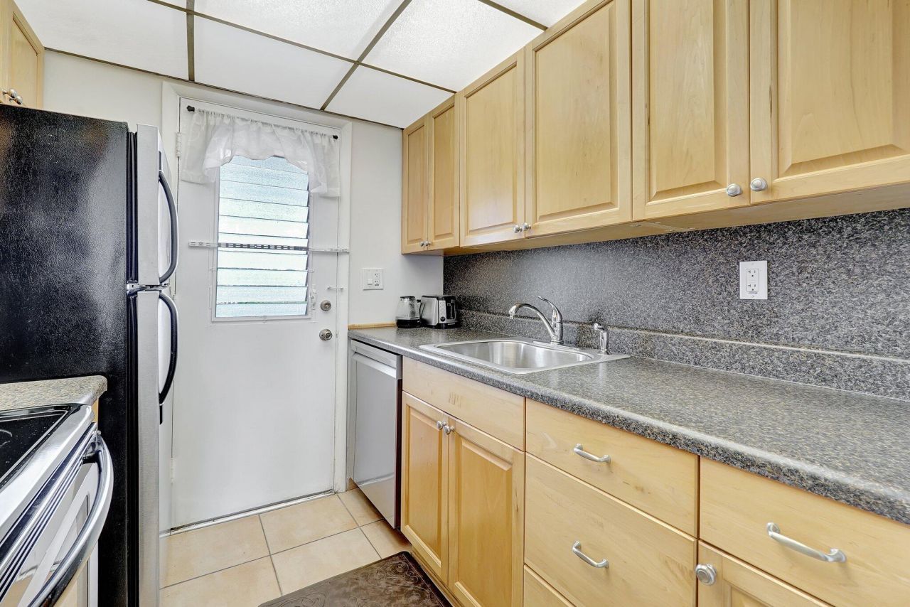 16790 NE 14th Avenue, Unit 310, Miami, FL 33162 Photo