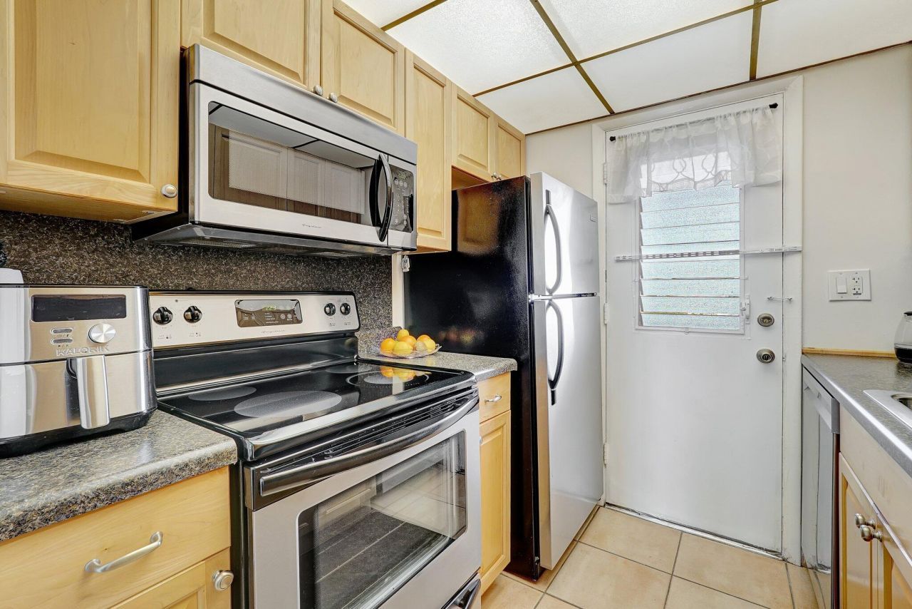 16790 NE 14th Avenue, Unit 310, Miami, FL 33162 Photo