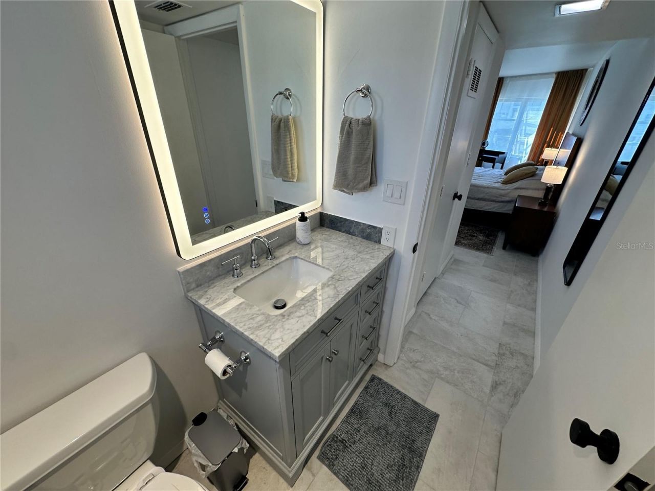 1300 N Portofino Drive, Unit 205, Sarasota, FL 34242 Photo