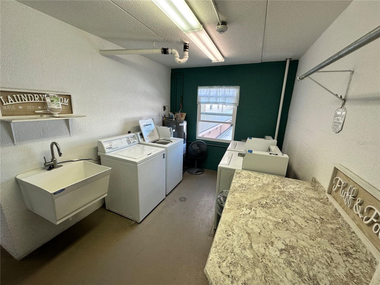 1300 N Portofino Drive, Unit 205, Sarasota, FL 34242 Photo