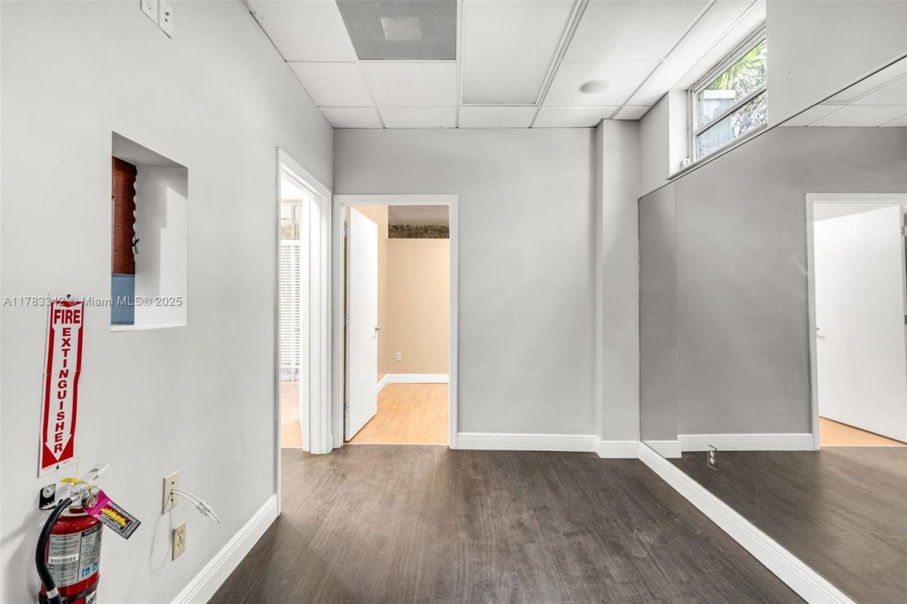 3816 Hollywood Blvd, Unit 2, Hollywood, FL 33021 Photo