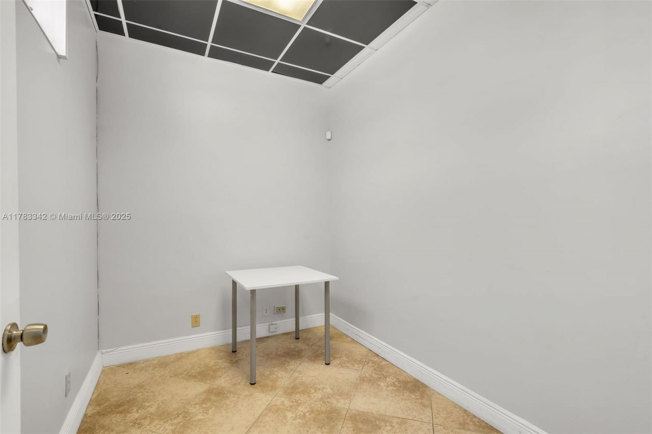 3816 Hollywood Blvd, Unit 2, Hollywood, FL 33021 Photo