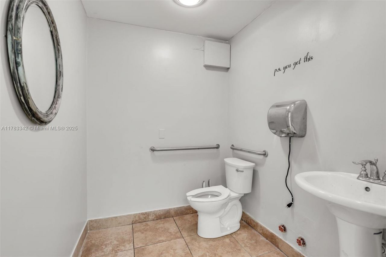 3816 Hollywood Blvd, Unit 2, Hollywood, FL 33021 Photo