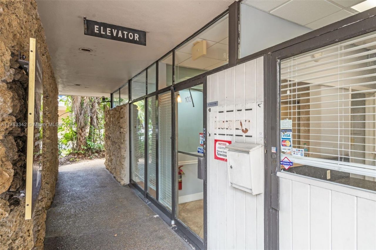 3816 Hollywood Blvd, Unit 2, Hollywood, FL 33021 Photo