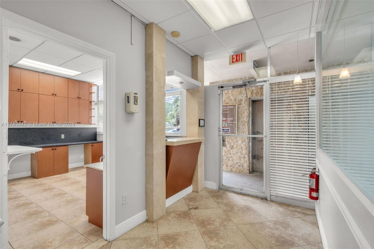 3816 Hollywood Blvd, Unit 2, Hollywood, FL 33021 Photo