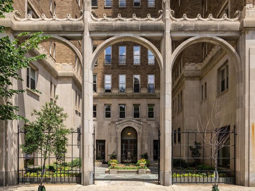 1901 Walnut Street, Unit 2E, Philadelphia, PA 19103 Main Photo