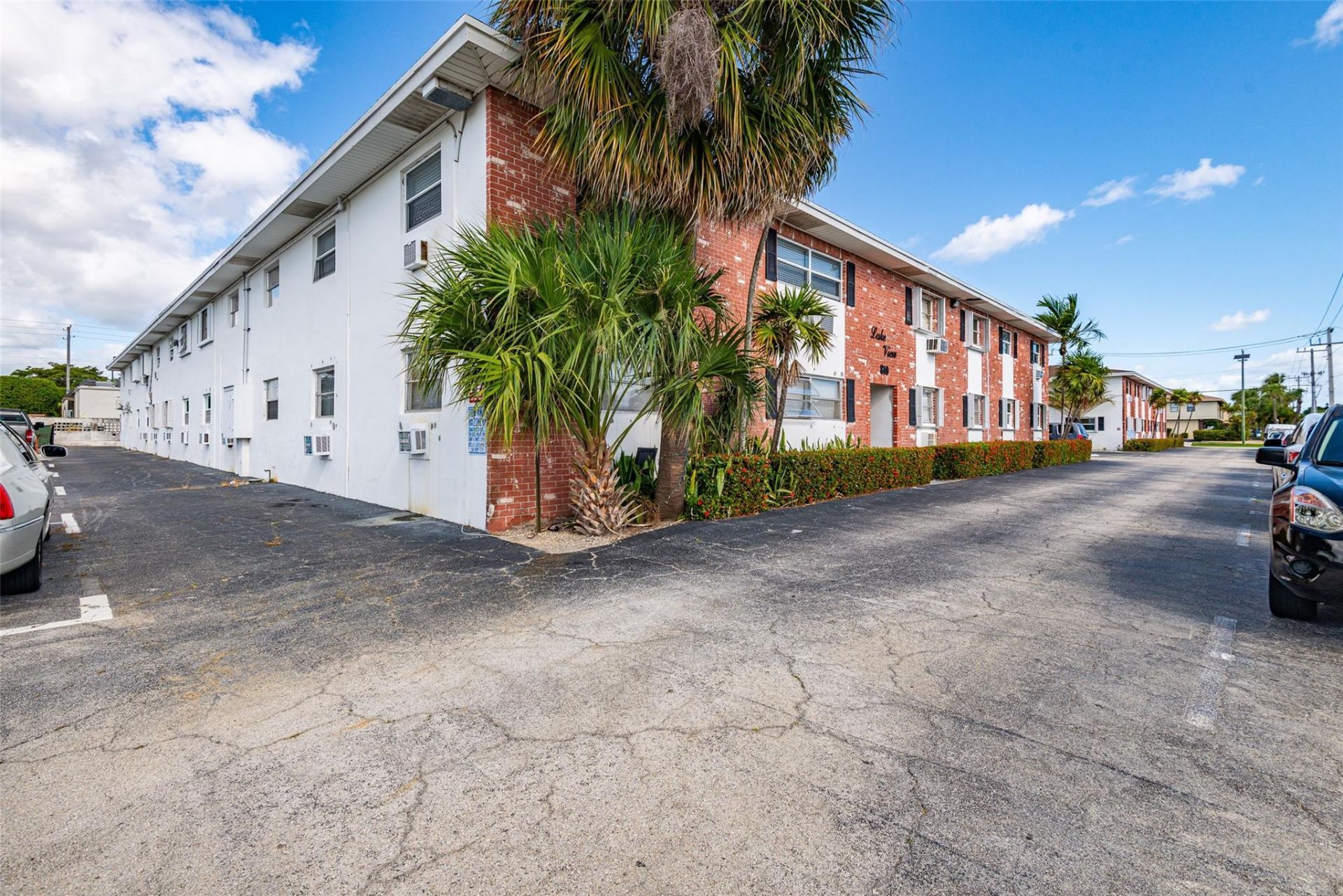 810 Lake Shore Drive, Unit 25, West Palm Beach, FL 33403 Photo