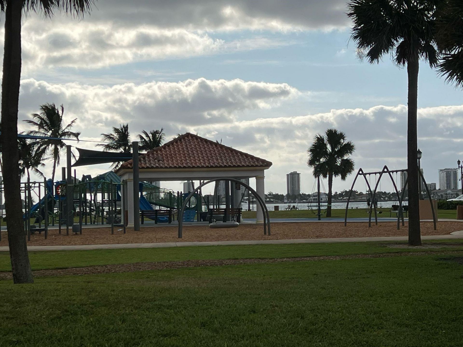 810 Lake Shore Drive, Unit 25, West Palm Beach, FL 33403 Photo