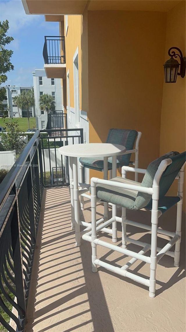 555 E Dania Beach Blvd, Unit 4, Dania Beach, FL 33004 Photo