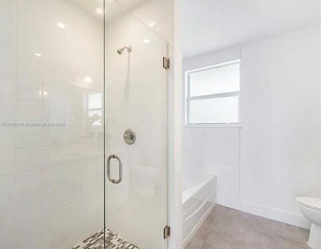 555 E Dania Beach Blvd, Unit 4, Dania Beach, FL 33004 Photo