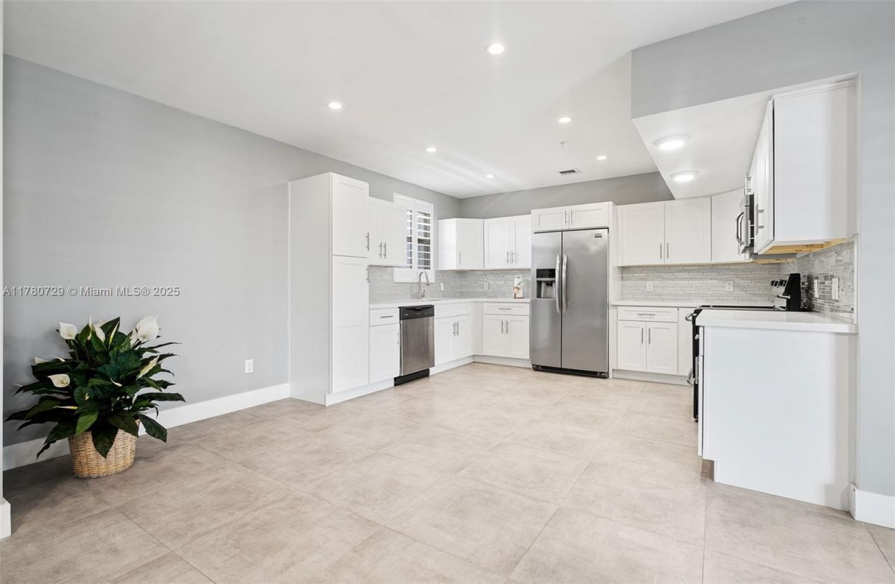555 E Dania Beach Blvd, Unit 4, Dania Beach, FL 33004 Photo