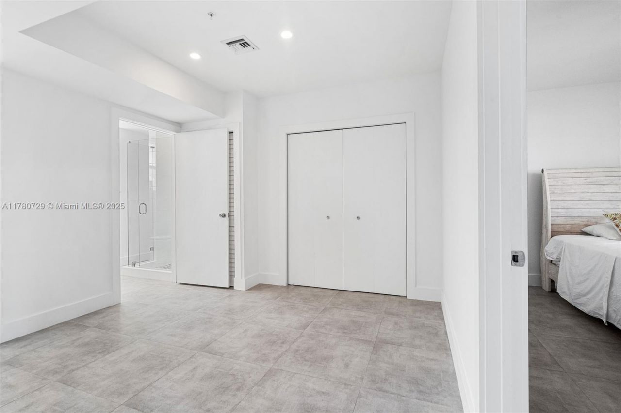 555 E Dania Beach Blvd, Unit 4, Dania Beach, FL 33004 Photo