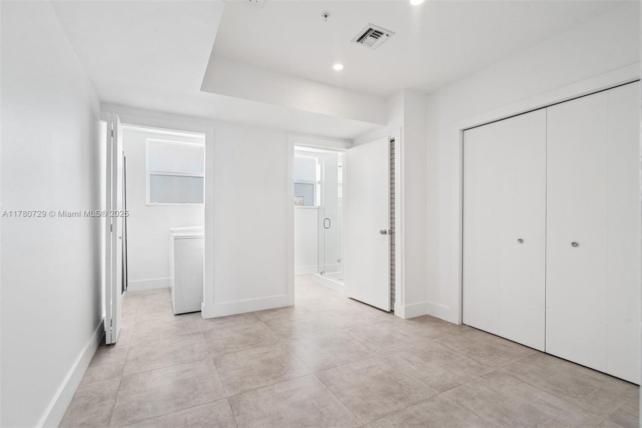 555 E Dania Beach Blvd, Unit 4, Dania Beach, FL 33004 Photo