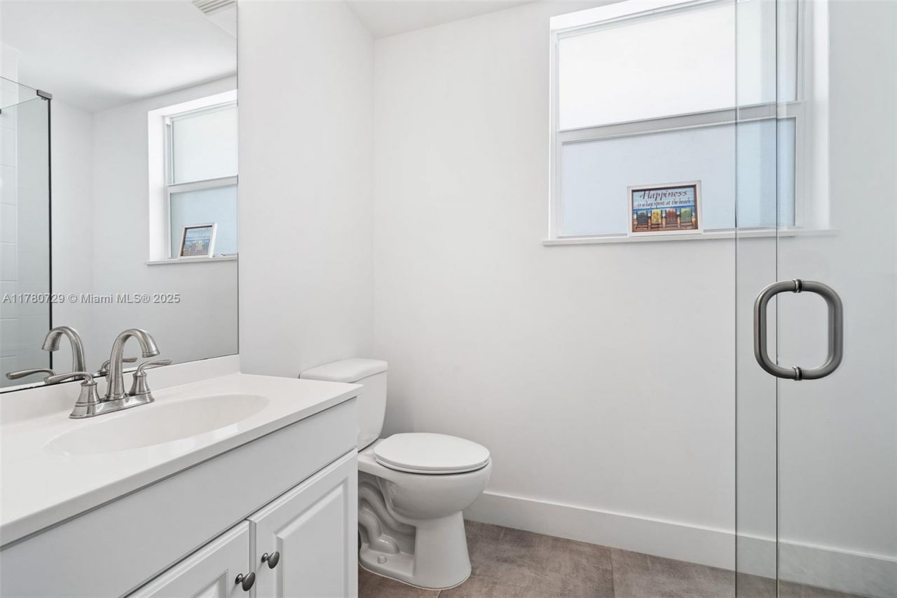555 E Dania Beach Blvd, Unit 4, Dania Beach, FL 33004 Photo