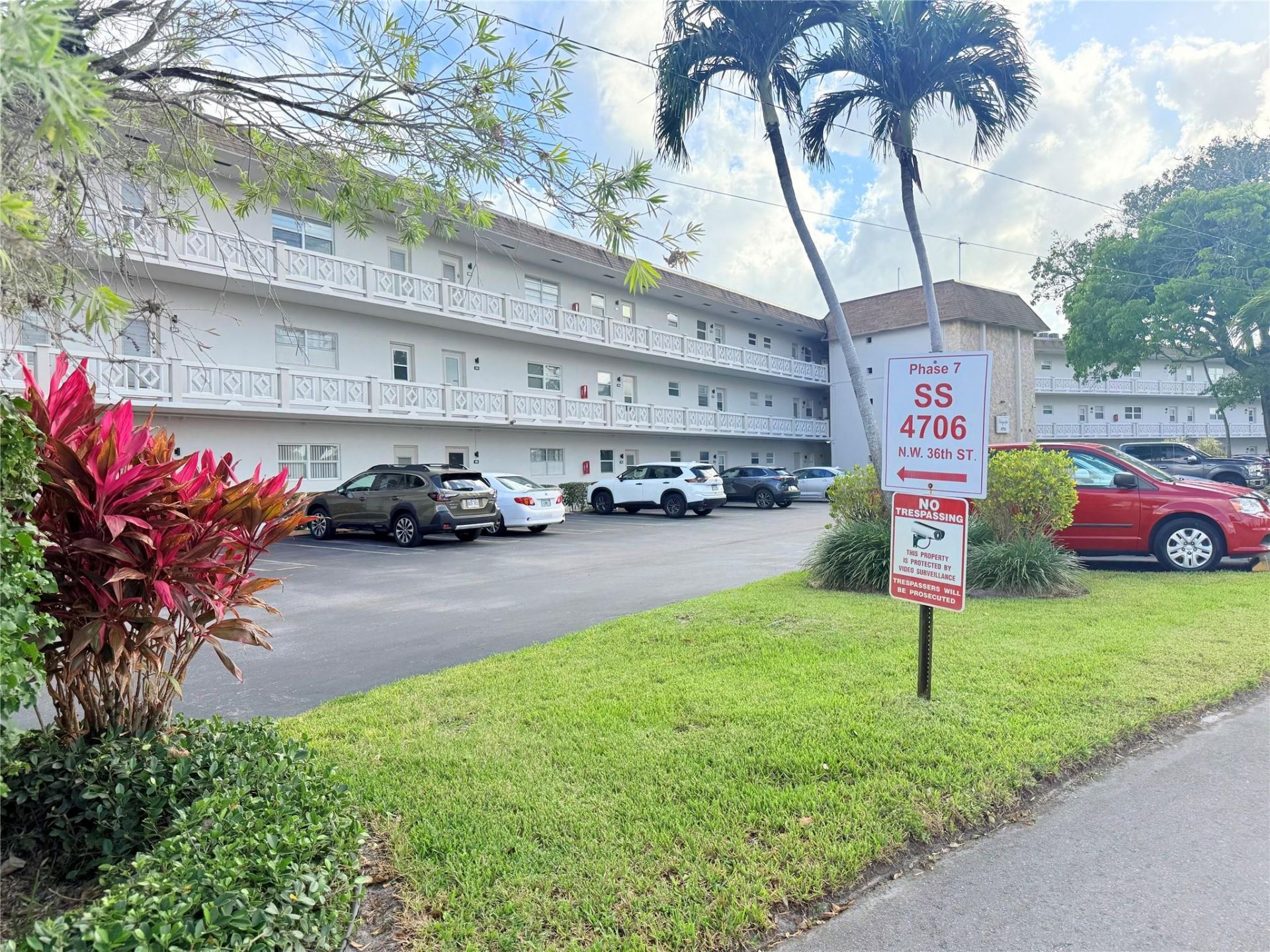 4706 NW 36th Street, Unit 412-S, Lauderdale Lakes, FL 33319 Photo