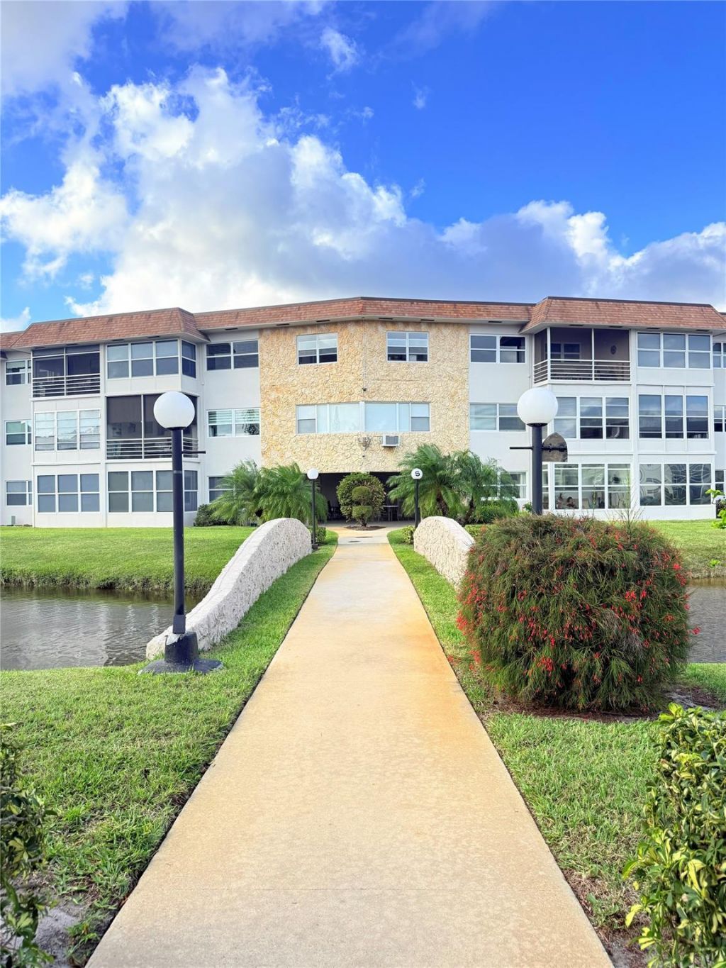 4706 NW 36th Street, Unit 412-S, Lauderdale Lakes, FL 33319 Photo