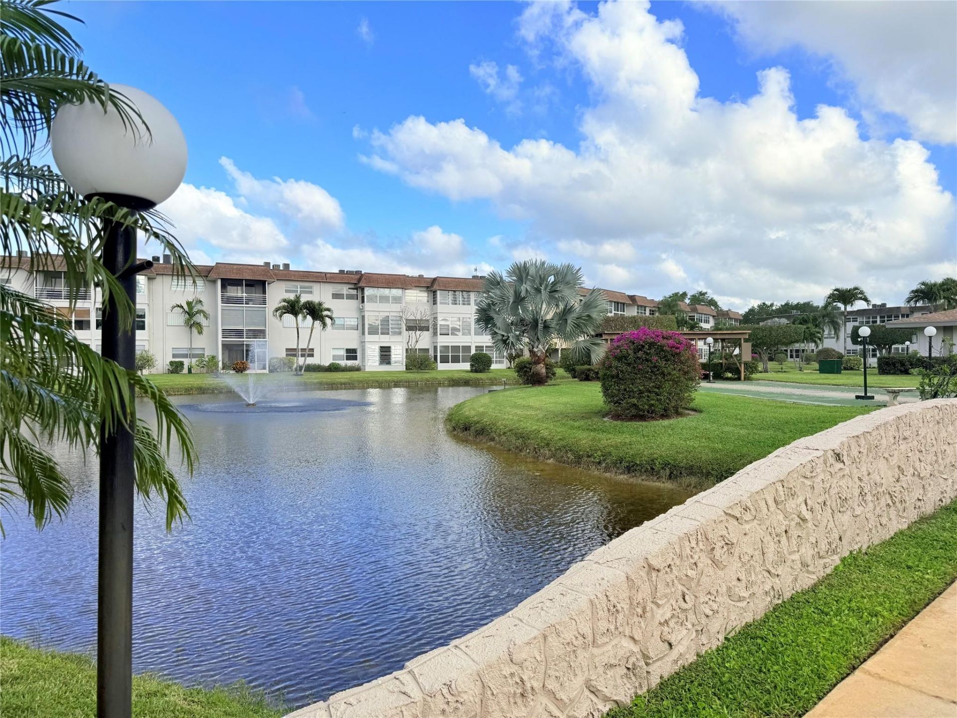 4706 NW 36th Street, Unit 412-S, Lauderdale Lakes, FL 33319 Photo