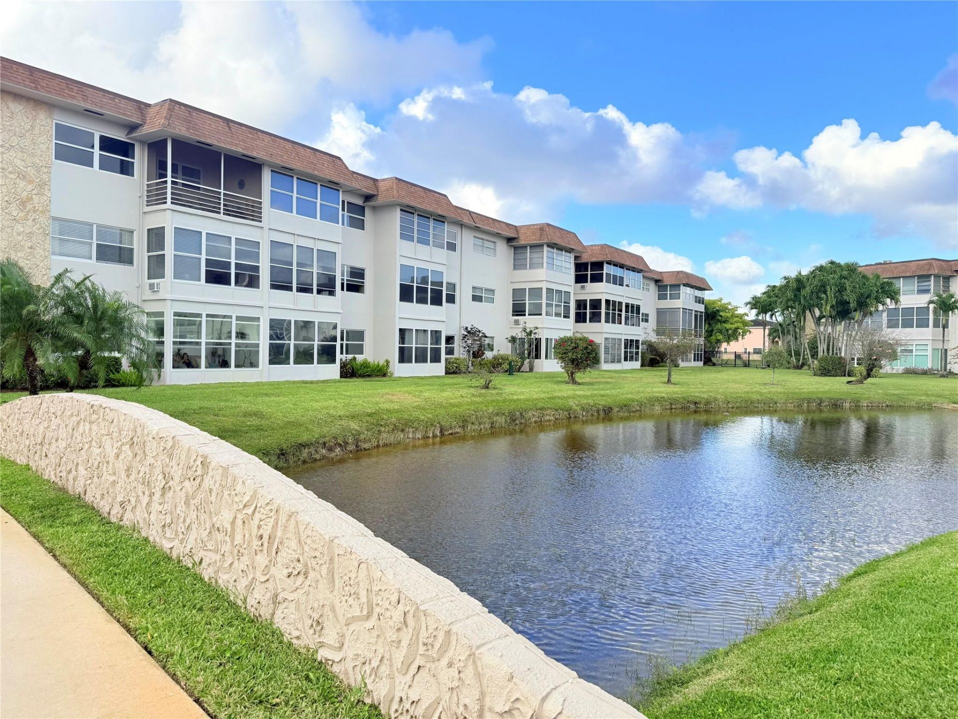 4706 NW 36th Street, Unit 412-S, Lauderdale Lakes, FL 33319 Photo