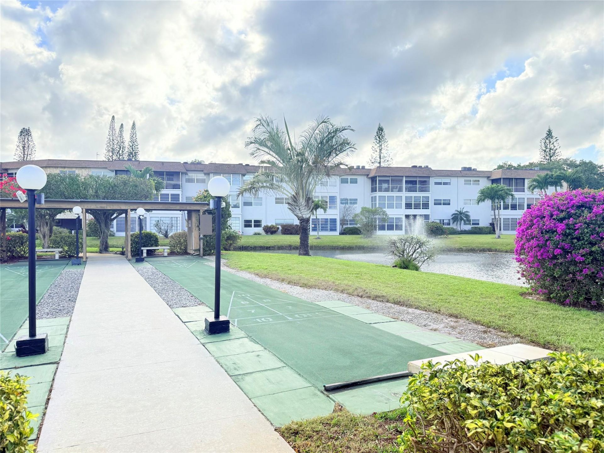 4706 NW 36th Street, Unit 412-S, Lauderdale Lakes, FL 33319 Photo