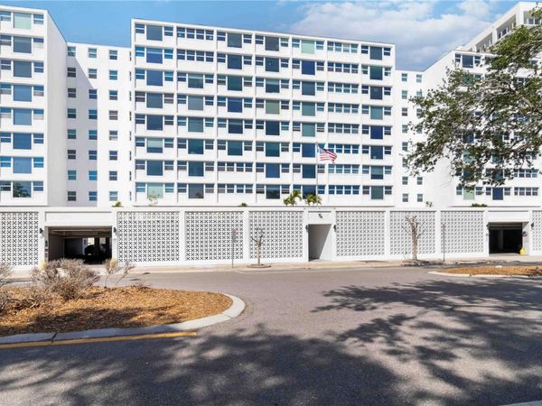 33 S GULFSTREAM AVENUE, Unit 905, SARASOTA, FL 34236