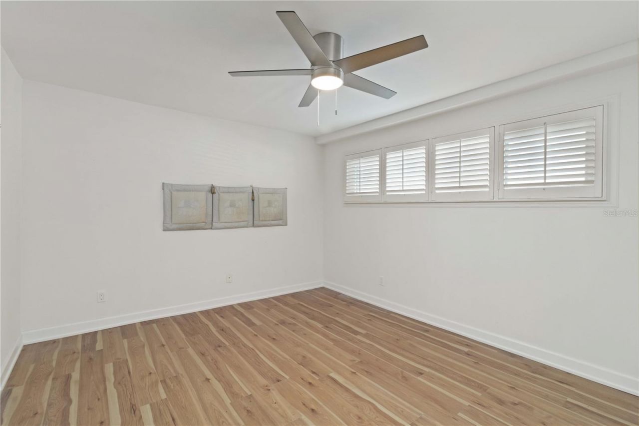 33 S Gulfstream Avenue, Unit 905, Sarasota, FL 34236 Photo