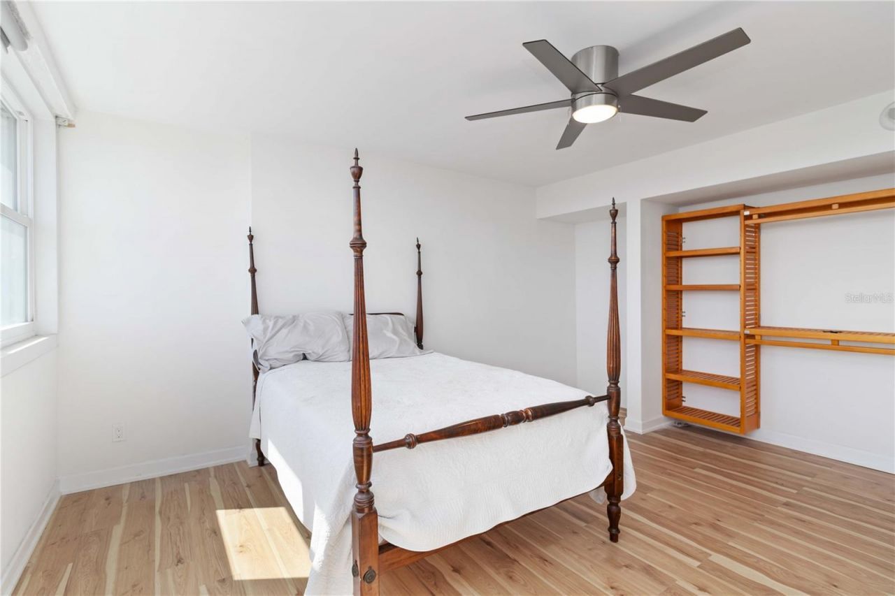 33 S Gulfstream Avenue, Unit 905, Sarasota, FL 34236 Photo