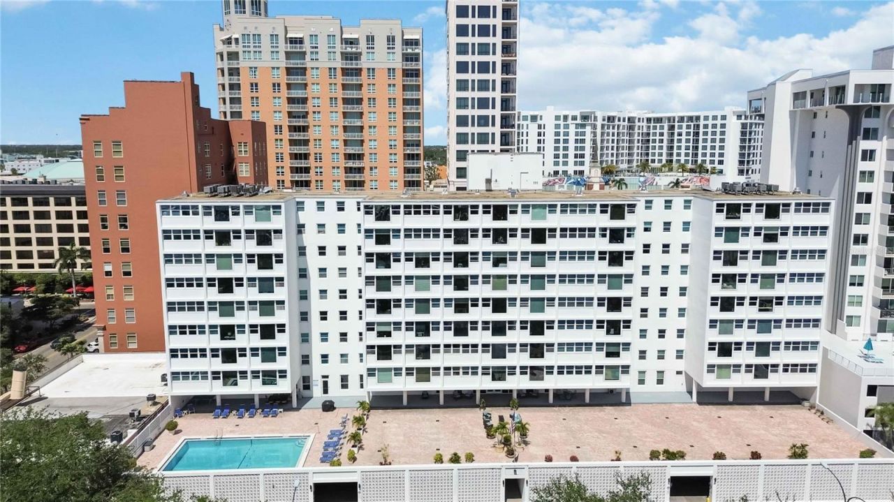 33 S Gulfstream Avenue, Unit 905, Sarasota, FL 34236 Photo