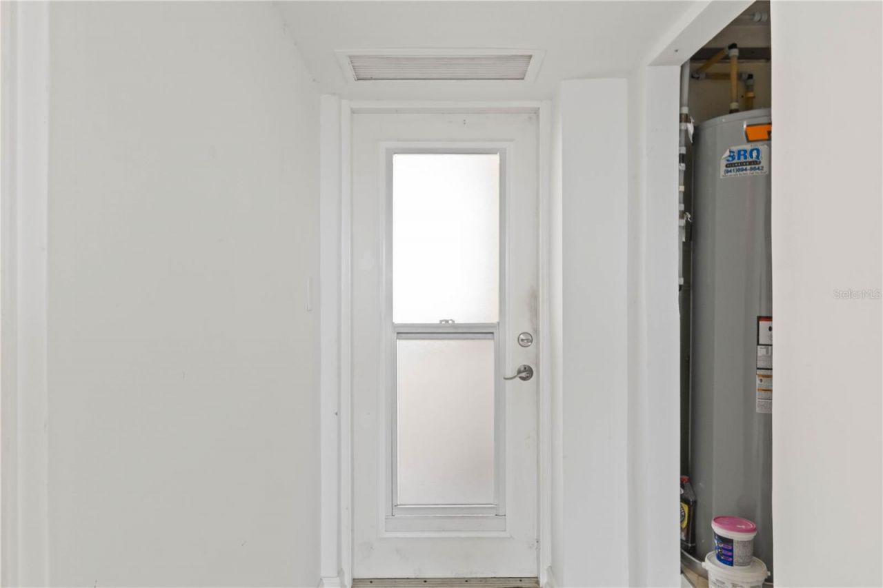 33 S Gulfstream Avenue, Unit 905, Sarasota, FL 34236 Photo