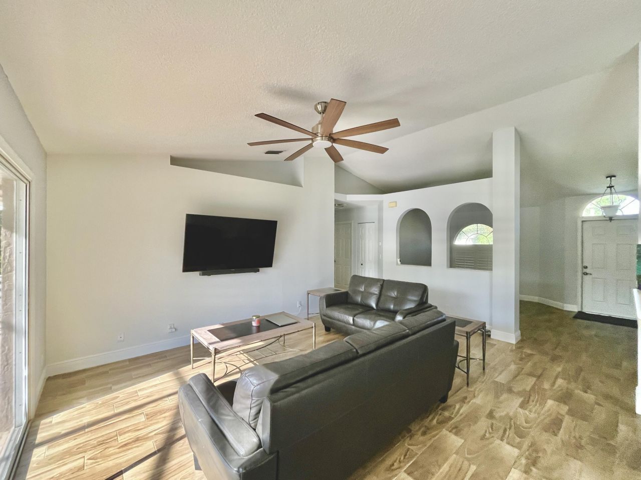 215 Monterey Way, Royal Palm Beach, FL 33411 Photo