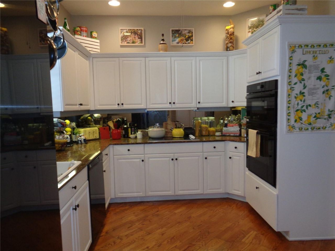 1354 Tearose Place, Sarasota, FL 34239 Photo