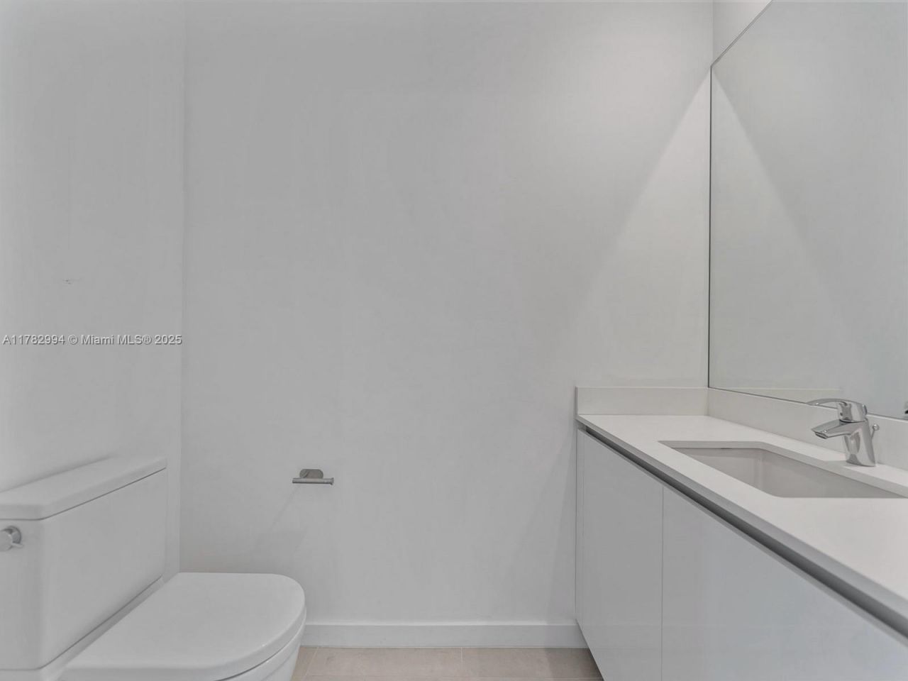 529 SW 11th St, Unit 303, Miami, FL 33129 Photo