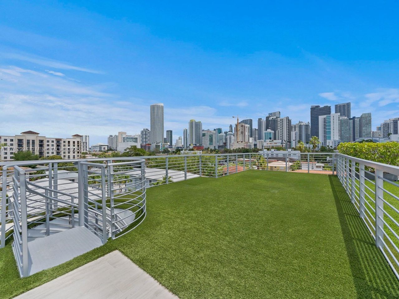 529 SW 11th St, Unit 303, Miami, FL 33129 Photo