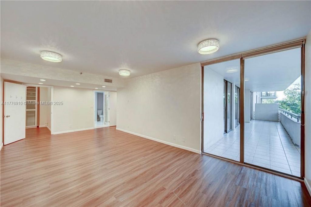 19667 Turnberry Way, Unit 3F, Aventura, FL 33180 Photo