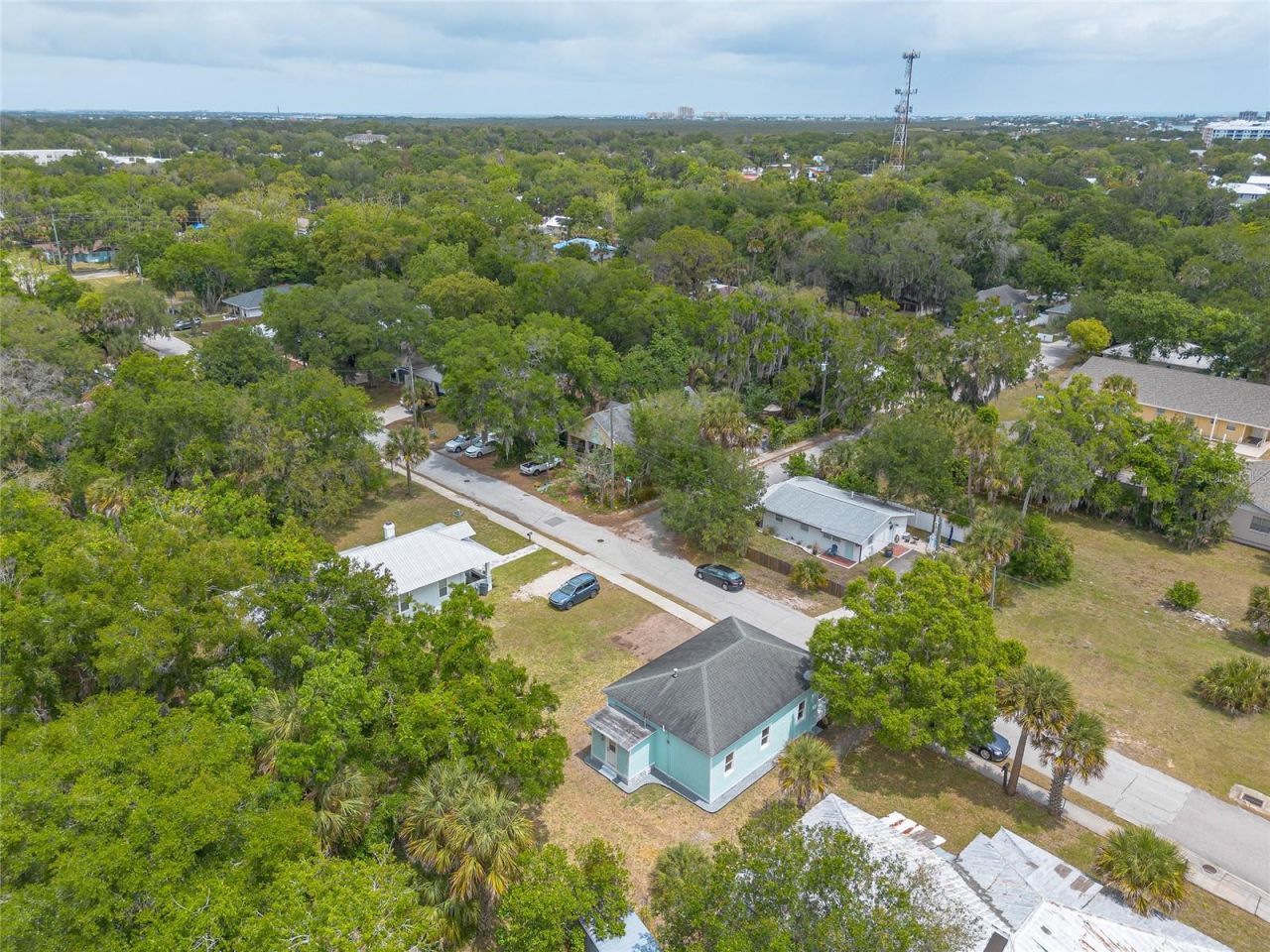 306 Sheldon Street, New Smyrna Beach, FL 32168 Photo