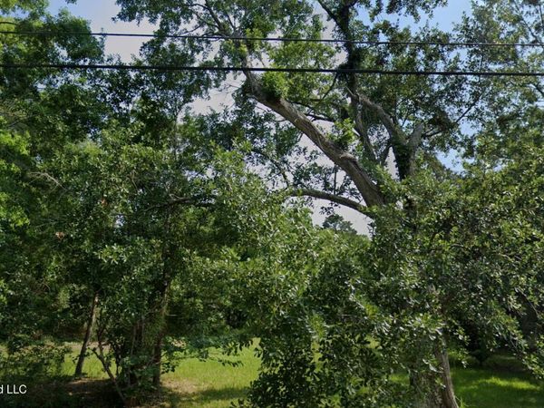 Frederick Street, Moss Point, MS 39563