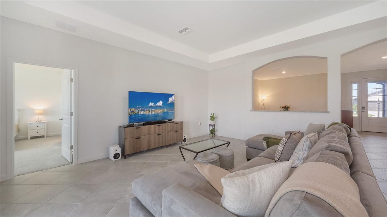 15332 Serene Shores Loop Street, Bradenton, FL 34211 Photo