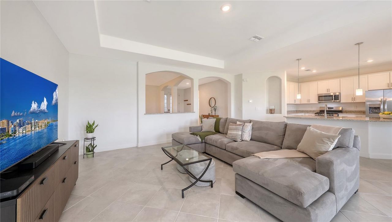 15332 Serene Shores Loop Street, Bradenton, FL 34211 Photo