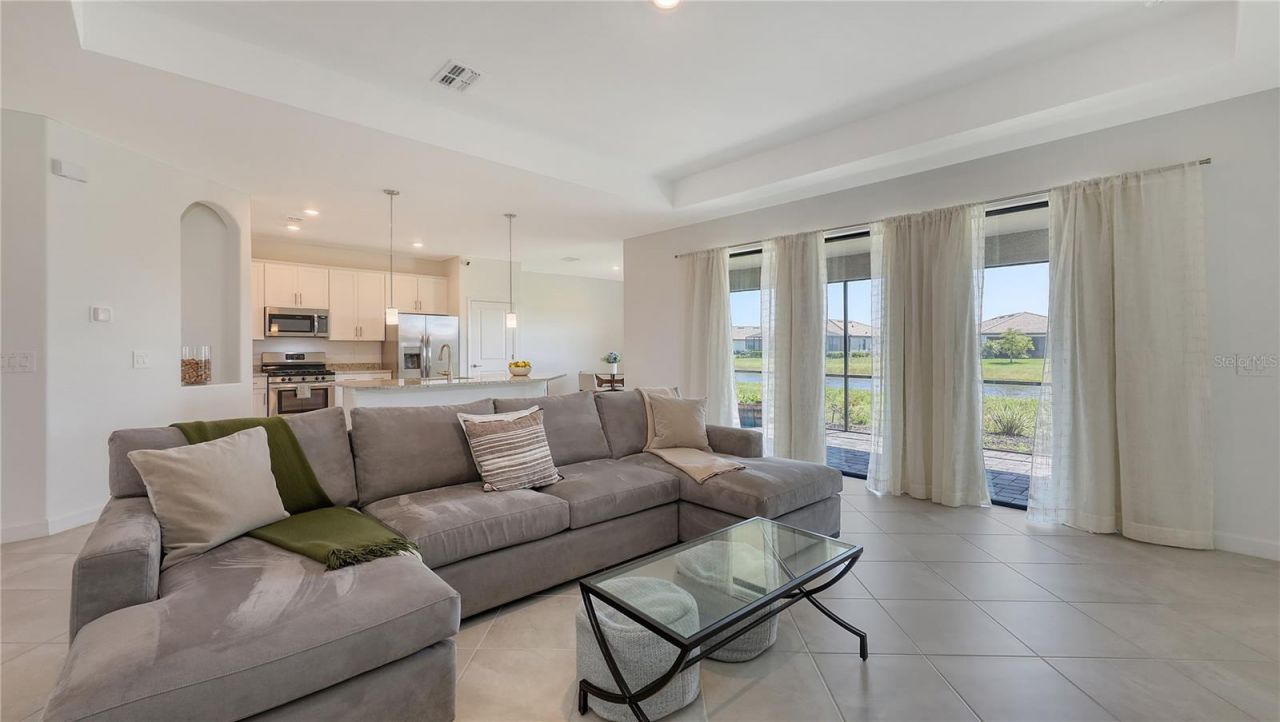 15332 Serene Shores Loop Street, Bradenton, FL 34211 Photo