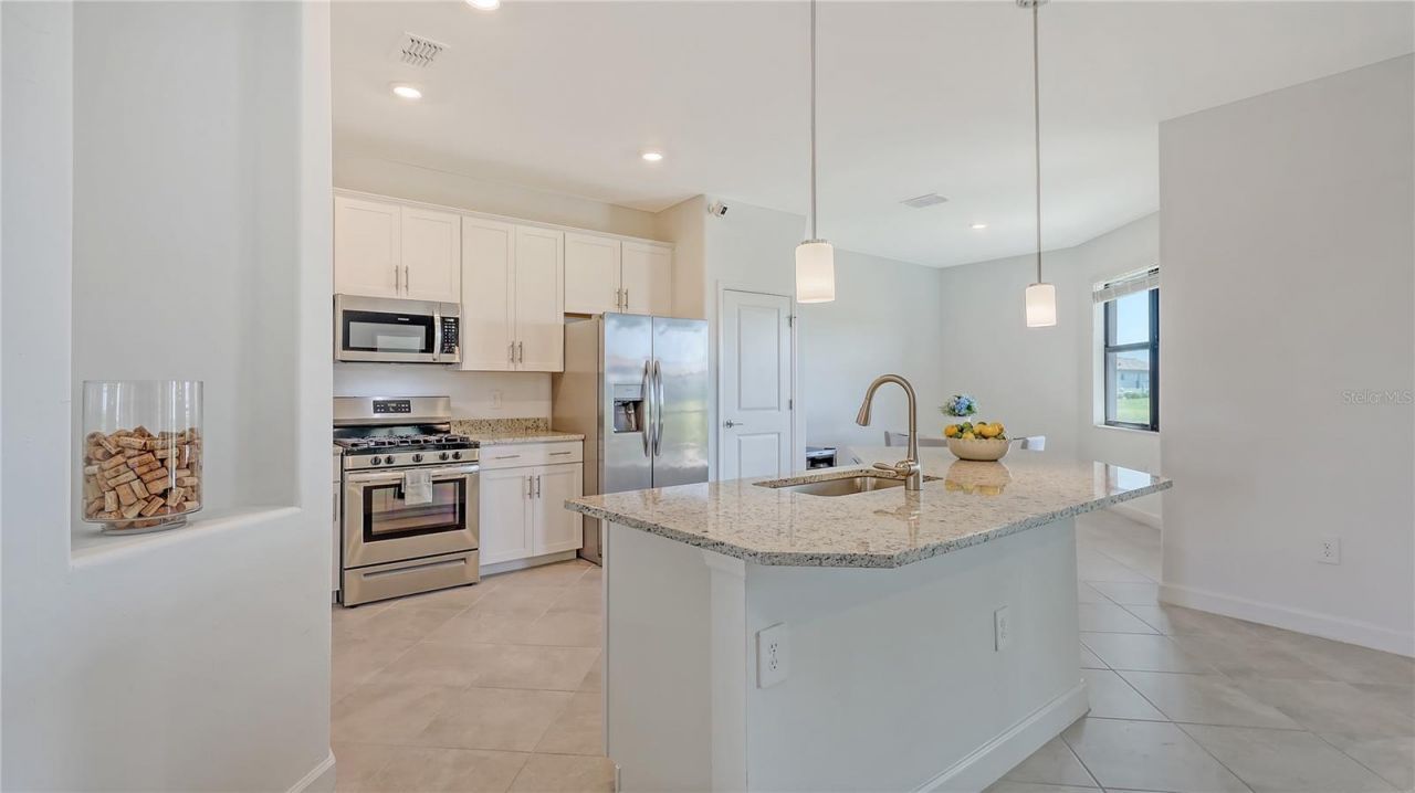 15332 Serene Shores Loop Street, Bradenton, FL 34211 Photo