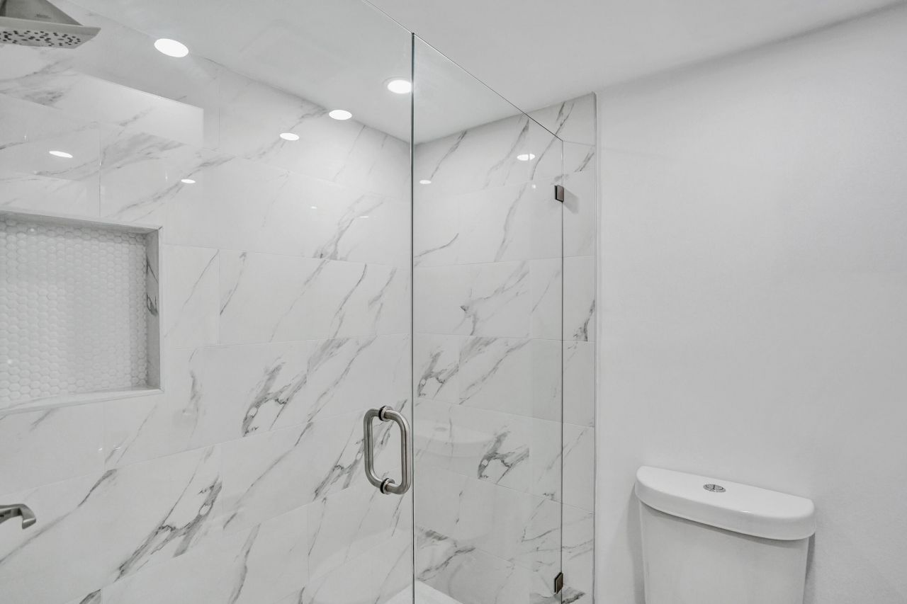 6200 S Falls Cir Drive, Unit 202, Lauderhill, FL 33319 Photo