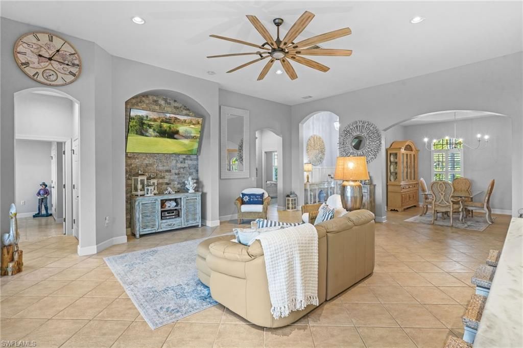 5589 Whispering Willow Way, Fort Myers, FL 33908 Photo